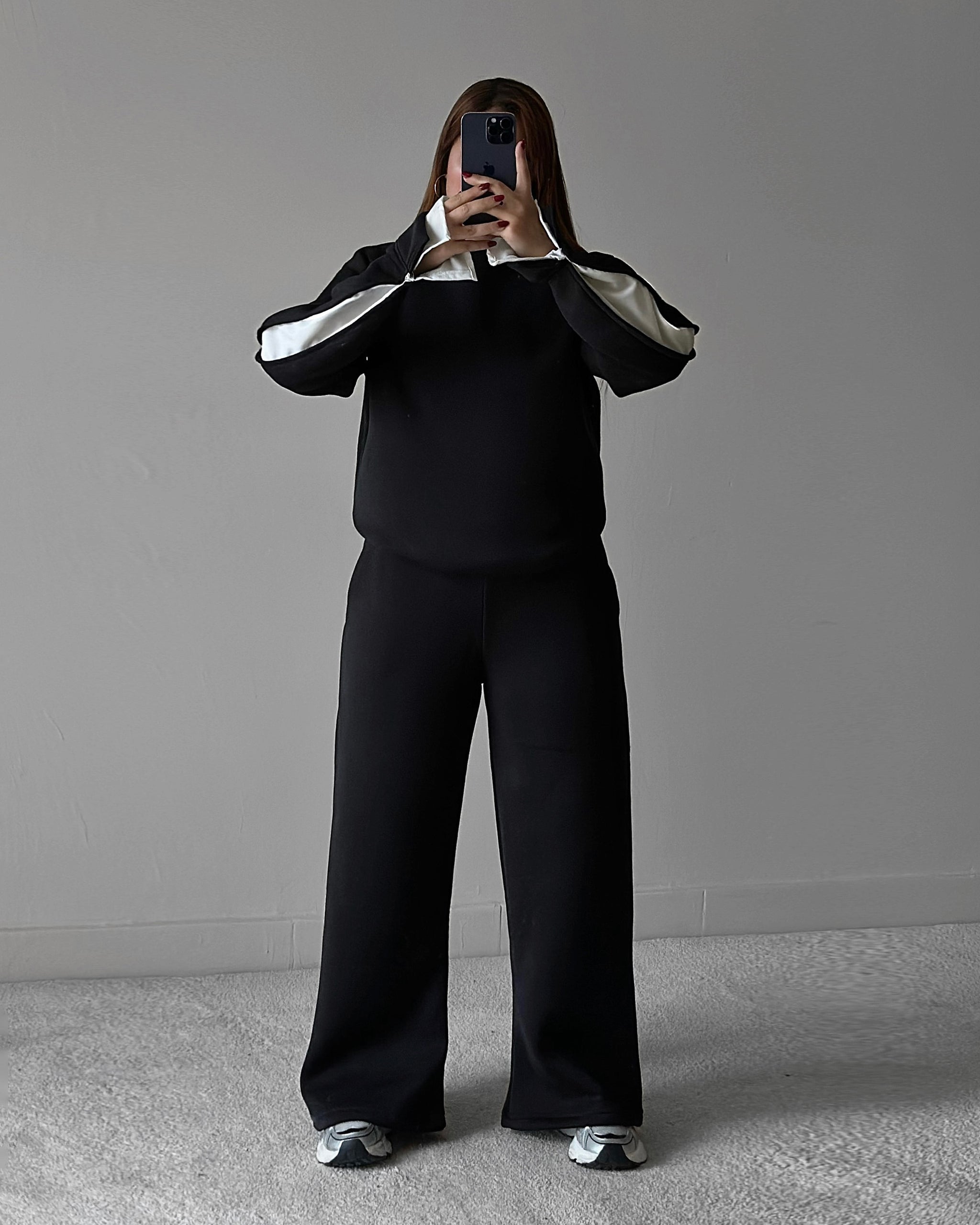 Elegant Contrast Sleeve Set