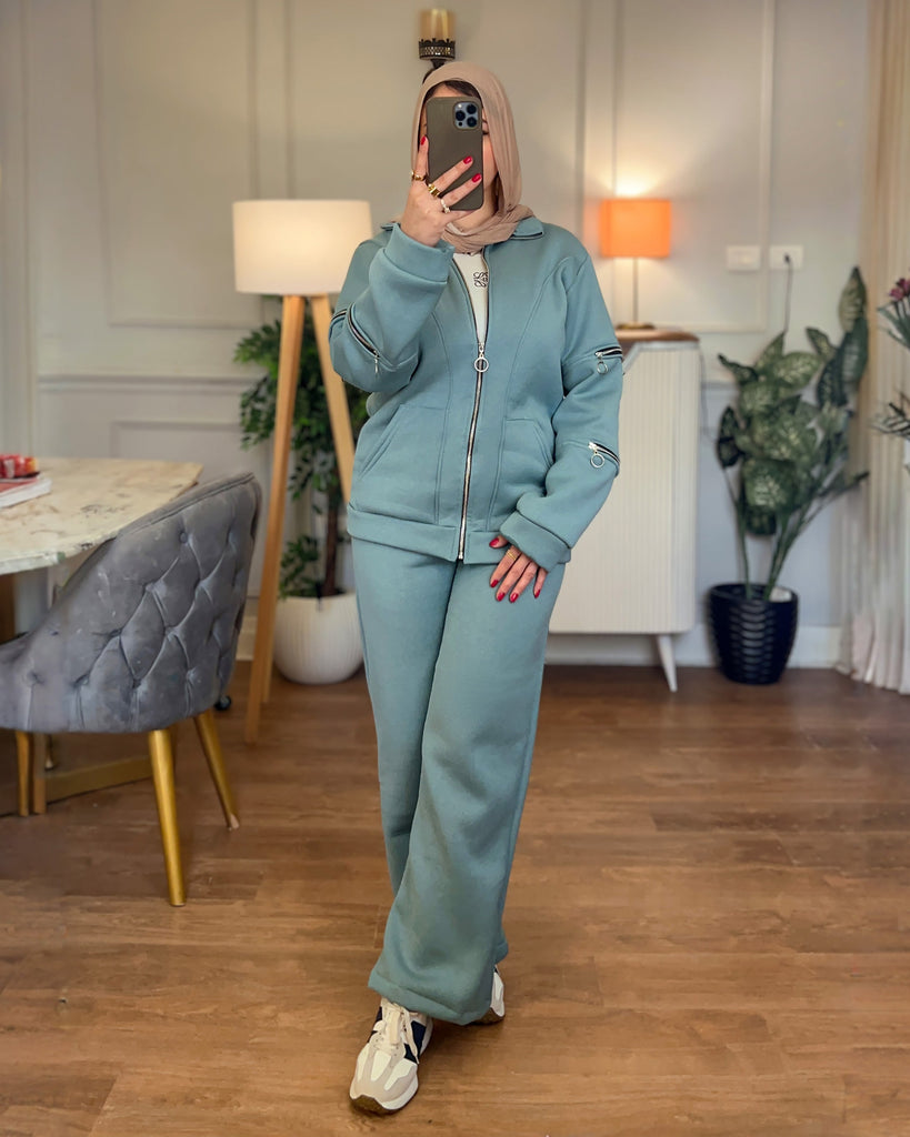 Zip-Up Luxe Tracksuit1