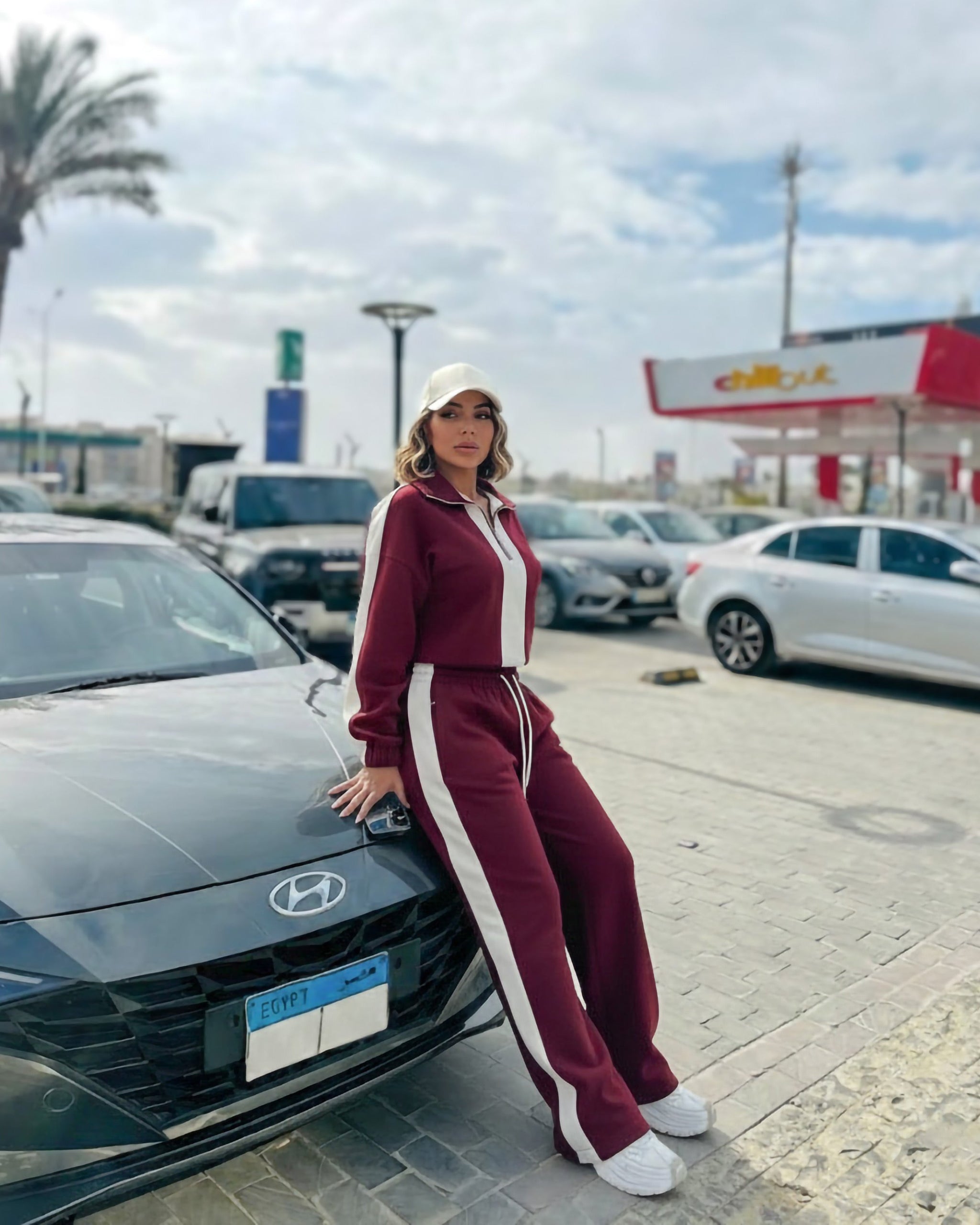Sporty Contrast Line Tracksuit | Burgundy - Eva Fashion - Online Clothing Store for Women