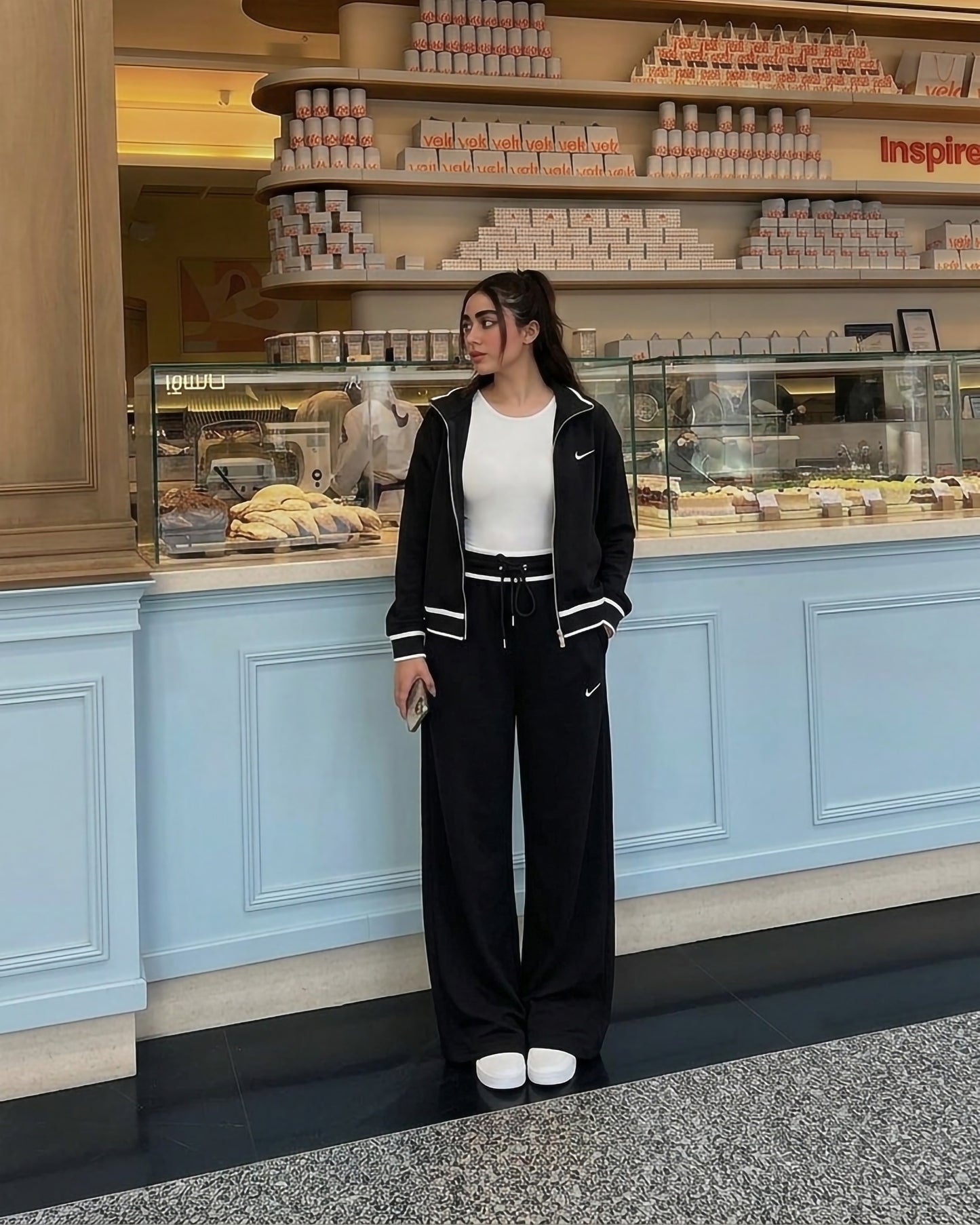 Contrast Piping Wide-Leg Tracksuit | Black - Eva Fashion - Online Clothing Store for Women