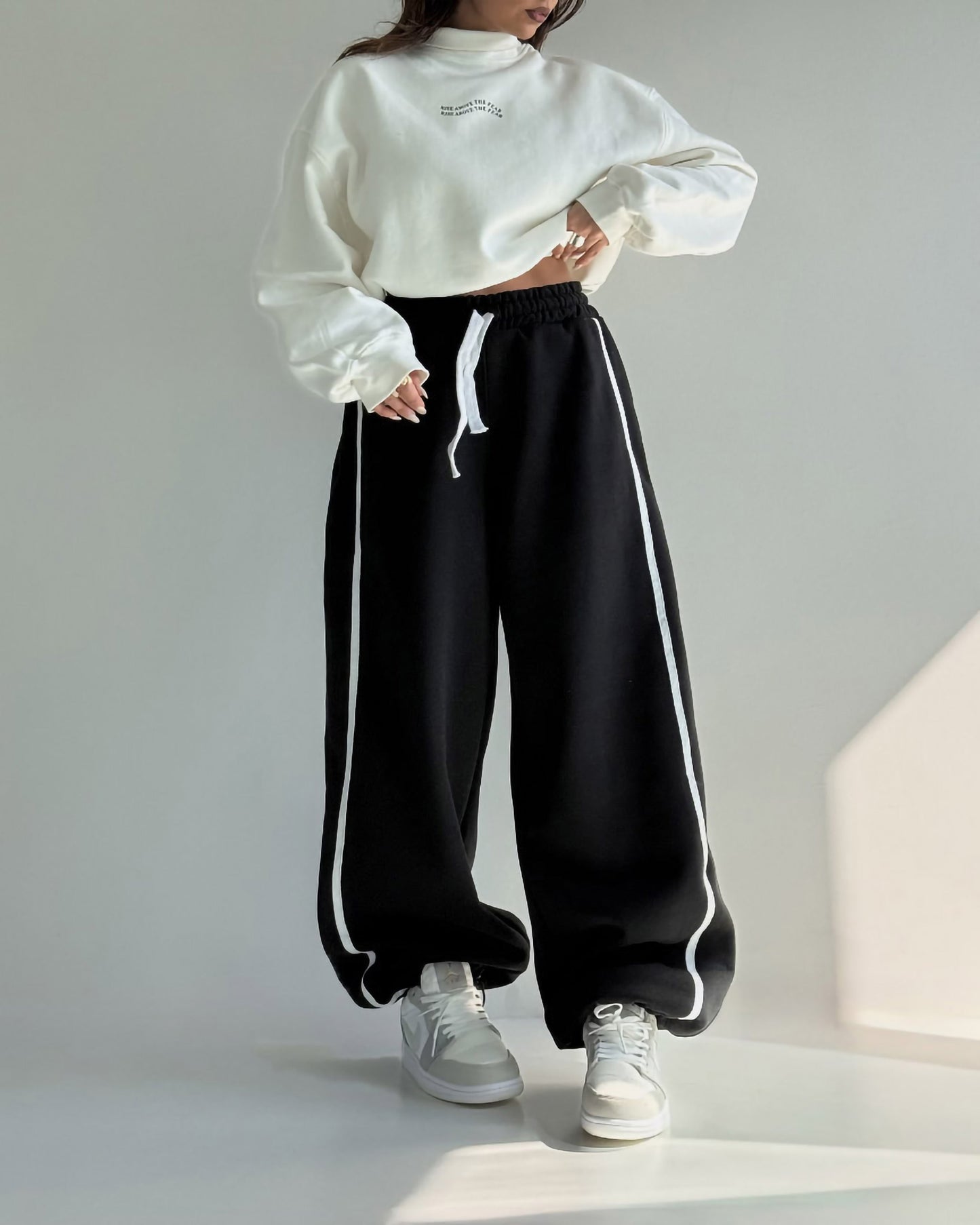 Contrast Line Wide Pants | Black - Eva Fashion - Online Clothing Store for Women