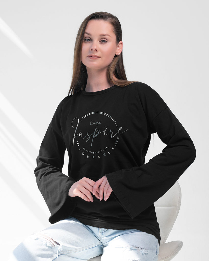 Bell Sleeve Letter Graphic T-Shirt